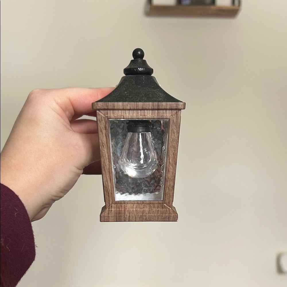 Bath & Body Works: Rustic Black and Brown Lantern Wall Plug-In